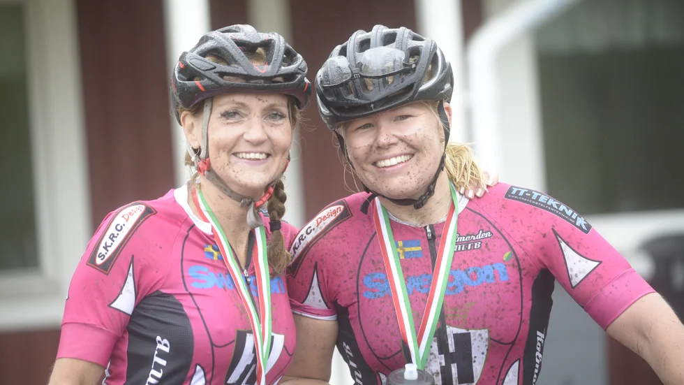 Linde Hollertz och Lisa Karlsson var två cyklister som deltog i årets upplaga av Ceres Challenge.
