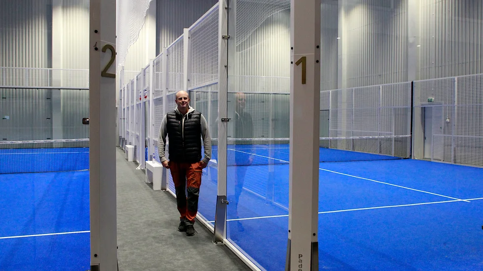 Padelhallen öppnade tidigare i år och har varit ett populärt inslag bland hotellgäster och lokalbefolkning, berättar Jens Hardegård.