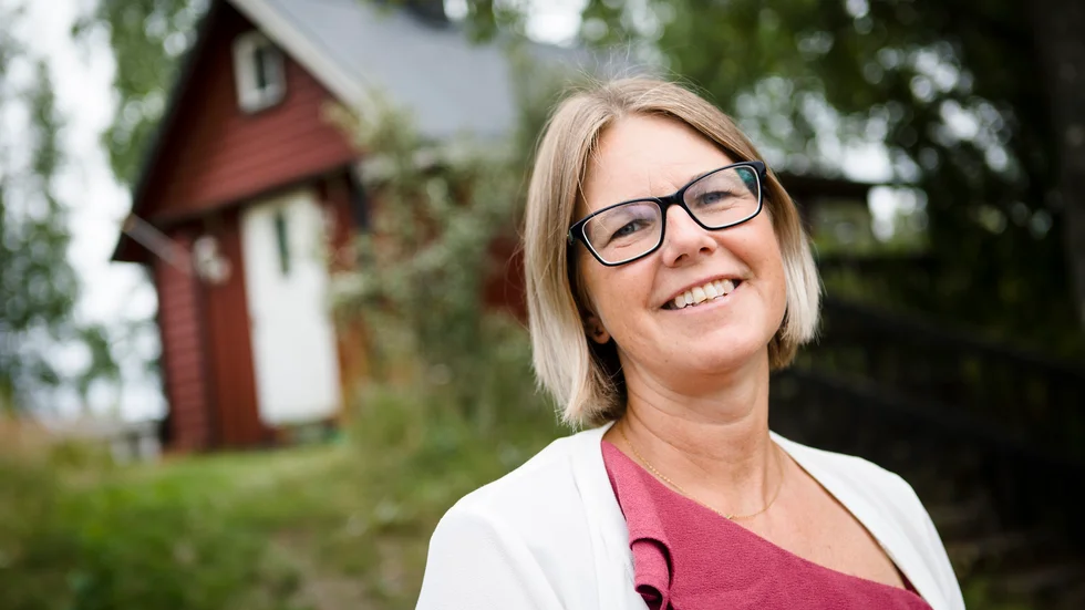 Mäklaren Jeanette Carpman tror att priserna kommer att stabilisera sig nu när uppmaningen till hemarbete har lättats. "Jag märker att många har skapat ett hemmakontor någonstans i hemmet". 