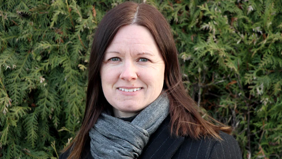 Ylva Eriksson, har precis lämnat sitt arbete som biträdande rektor på Breviksskolan, och börjat som rektor på Oxelöskolan - som ännu är under uppbyggnad.
