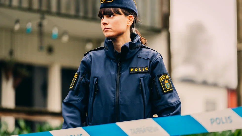 Karin Franz Körlof spelar Katarina Huss, polisaspirant och dotter till Irene Huss, som är polischef i den nya serien. Pressbild.