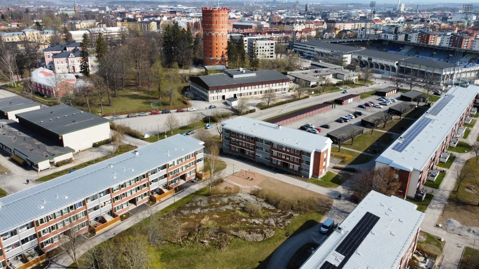 Det är det här området som nu kommer att förtätas och där ett nytt torg i hörnet Fotbollsgatan- Ektorpsgatan får det gamla namnet Grymyrtorget.