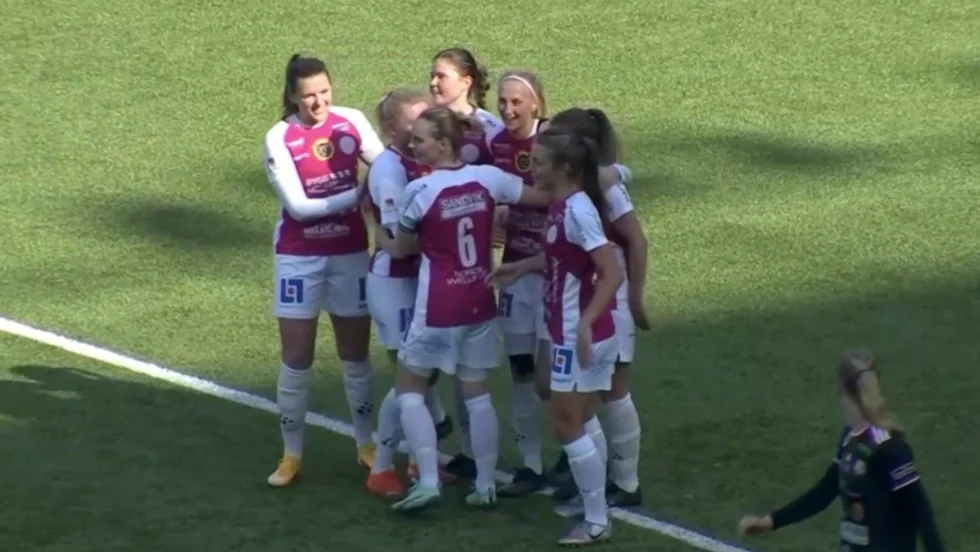 Ella Gunnarsson stod för ett fint mål. 
