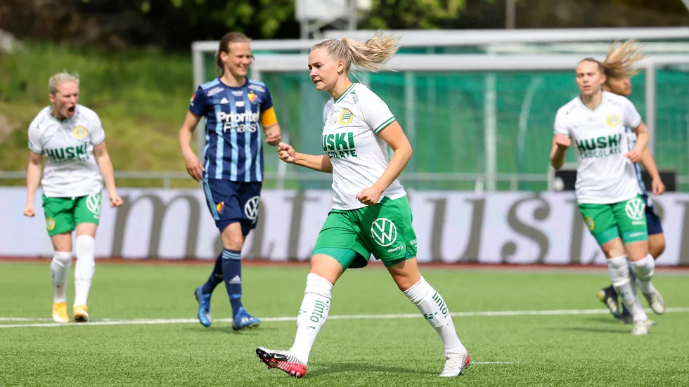 Hammarbys Emma Jansson blev tvåmålsskytt mot Djurgården.