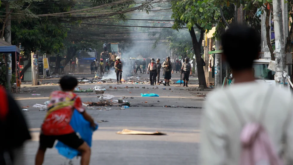 Demonstrationer i Myanmars största stad Rangoon på torsdagen.