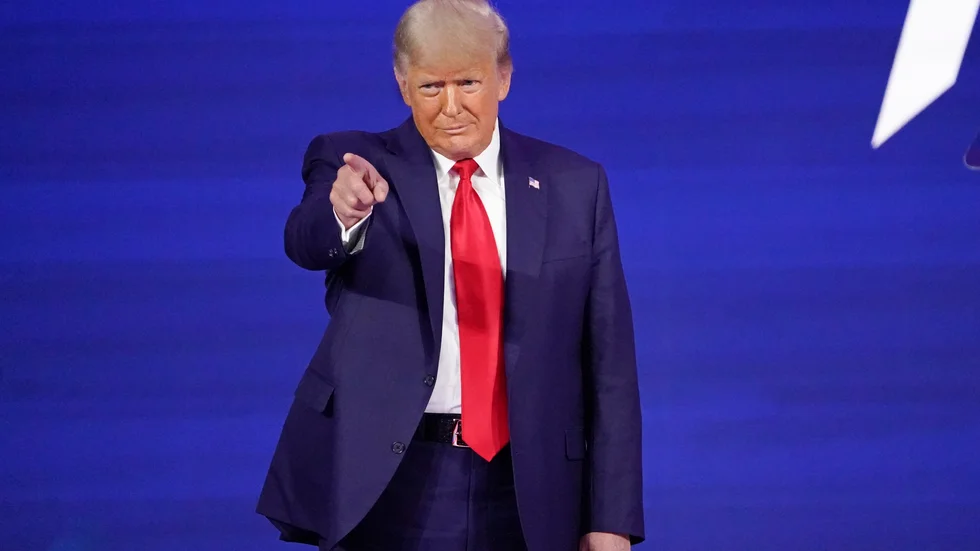 USA:s förre president Donald Trump har gjort inläggen på sin egen hemsida delningsbara på Twitter och Facebook. Arkivbild.