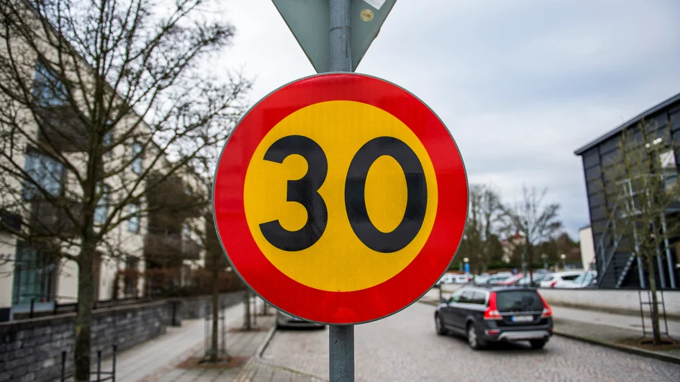 Fler vägar borde ha 30 som maxhastighet, anser NTF. Arkivbild
