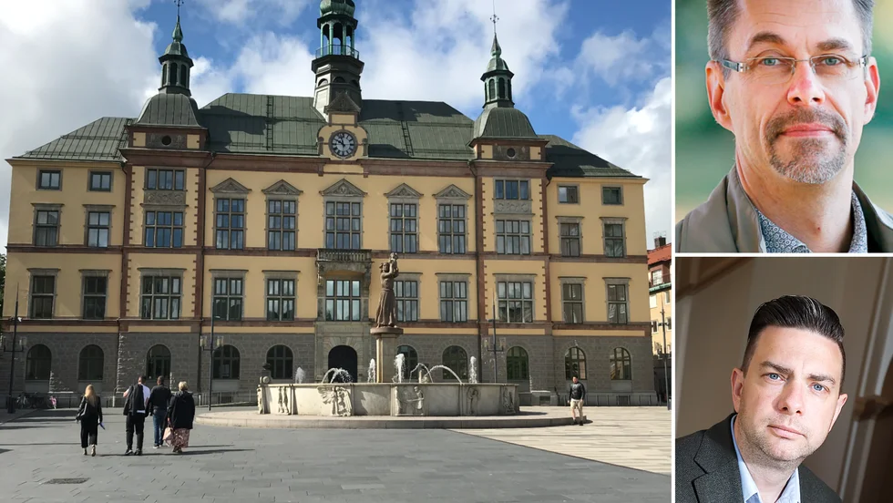 Eskilstuna kommuns anställningsstopp för administrativ personal förlängs fram till den 31 december. På bilden kommundirektör Tommy Malm och kommunstyrelsens ordförande Jimmy Jansson(S).
