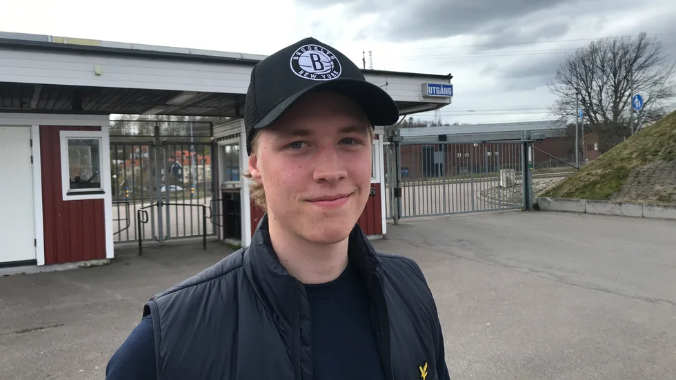 Axel Hansson får en plats i IFK Motalas elitserietrupp. Han kommer att vara på utvecklingsavtal med Åtvidabergs BK.