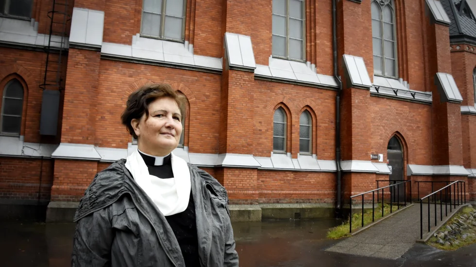 Charlott Rehnman, domprost i Luleå domkyrkoförsamling, försvarar rätten till tro. "En del vill inte erkänna behovet av andlighet", säger hon