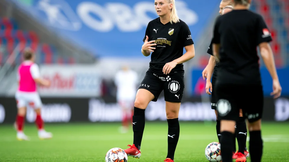 Stina Blackstenius kommer spela i Häcken säsongen ut. 