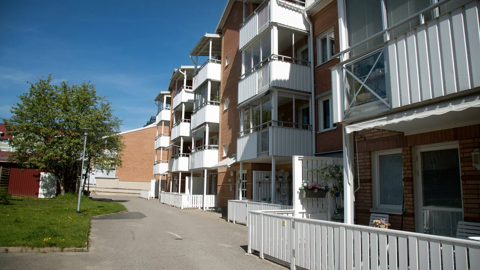 Här i kvarteret Stjärnan i centrala Piteå såldes i slutet av april en trerumslägenhet för rekordsumman 2 050 000 kronor. 