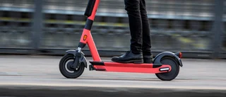 Kvinna på elscooter påkörd vid Coop