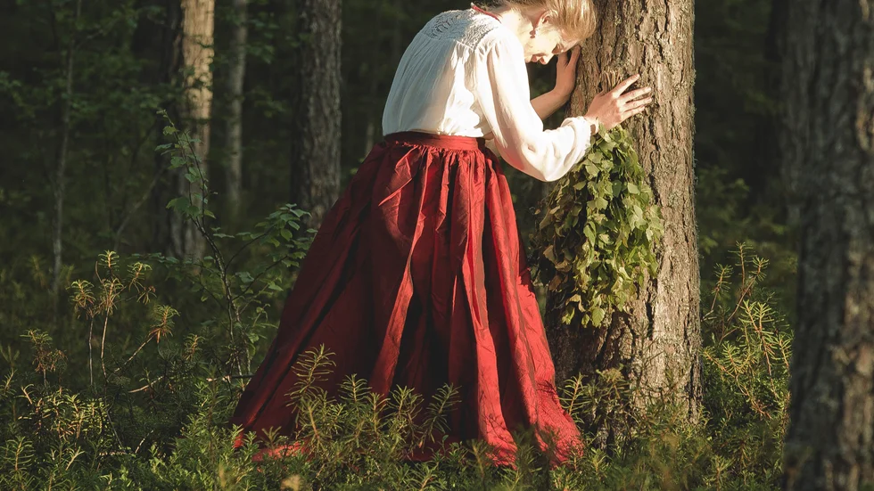 "En tänkvärd föreställning", skriver NSD:s recensent om Mirja Palos "Marjattas sång".