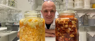 Peter i Nyköping gör sås på världens näst starkaste chili: "Borde ha varningstext"