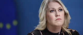 Hallengren: Mycket talar för vaccinmål spricker