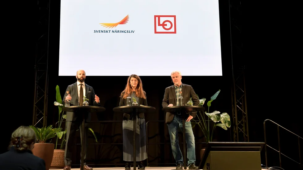 Svenskt Näringslivs vice vd Mattias Dahl, LO:s ordförande Susanna Gideonsson och LO:s avtalssekreterare Torbjörn Johansson under sin gemensamma pressträff på onsdagen.