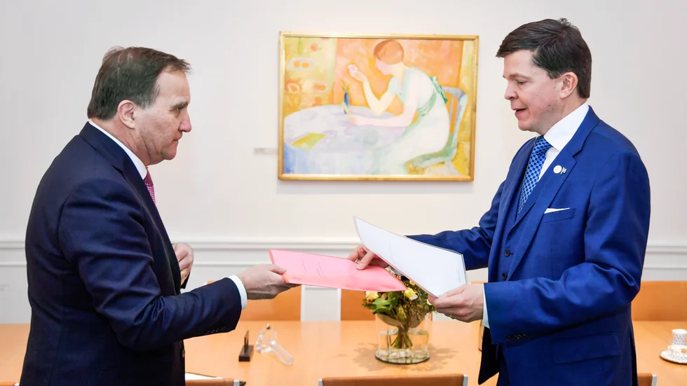 Vad ska C ägna sig åt efter novemberöverenskommelsen med den avgående statsministern?