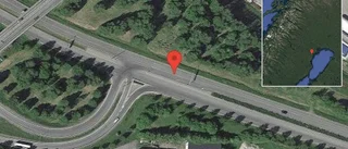 Trafikolycka på väg 506 - helt stopp i ett körfält