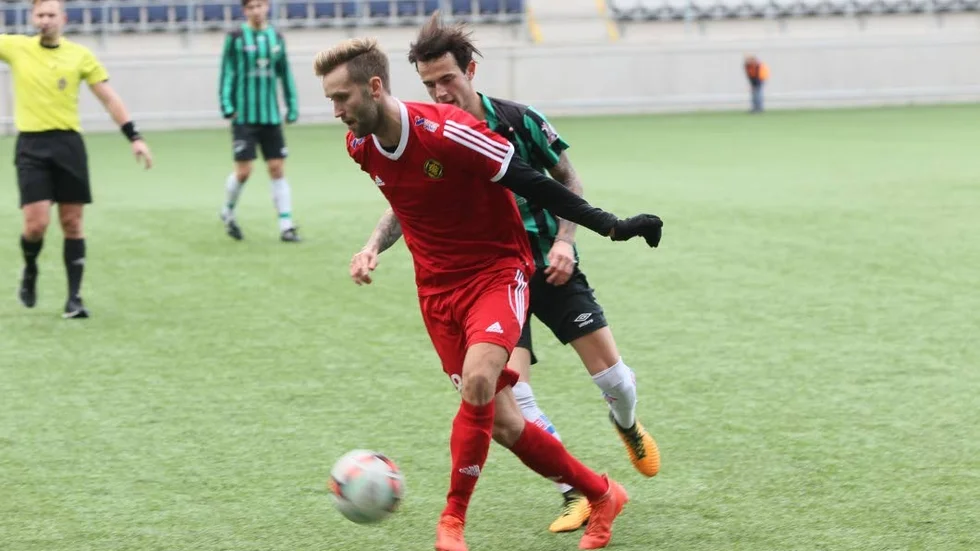 Matchvinnare. Jimmy Svensson gjorde det förlösande målet på ett märkligt sätt.