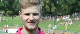 "Var tvungna att trycka om alla kartor"