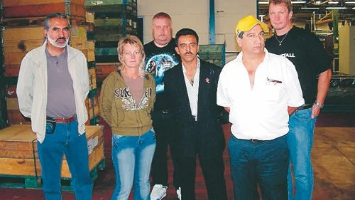 Samlade vid studiebesöket i Vimmerby. Fr.v: Mario Montero (tolk), Anette Strand, produktionschef, Mikael Eriksson, klubbordförande, Fernado Rodriguez, Luis Humberto Rubiano och Marcus Karnberg, ombudsman. Foto: Sören Alvarsson