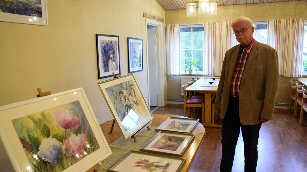 Göran Berglund har varit sekreterare för Virserums konstförening i 29 år, nu läggs föreningen ner.