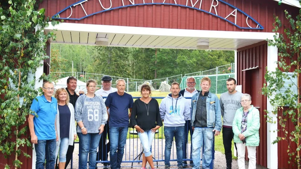 Arrangörer av Tuna Baluns från IFK Tuna och Tuna bygdegårdsförening. Från vänster: Leif Gustafsson, Jeanette Gustavsson, Staffan Gustafsson, Sandra Klebe, Ulf Svensson, Sten Nilsson, Evabrith Nilsson, Magnus Frodig Thomas Hjelm, Christer Thunfjärd, Simon Pettersson, Mona Gustafsson.