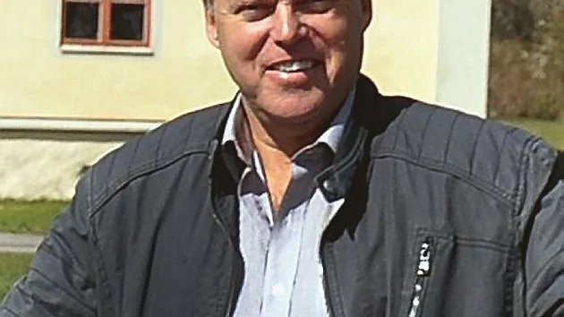 Vimmerbyföretagaren Lasse Martinsson är initiativtagare till Storebrolyan, som i startskedet ska ge Storebro tolv nya arbetstillfällen.
