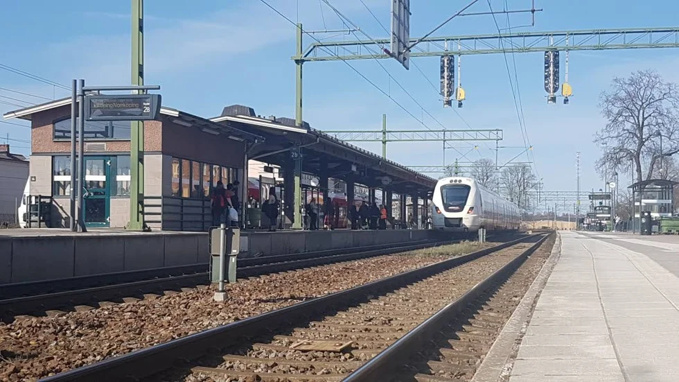 Även i Mjölby fick tågresenärerna byta till buss.