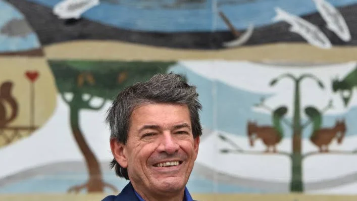 Michael Cocozza (LL) gläds över att hans motion, som fick bifall från kommunstyrelsen, nu höjer lönen för cirka 600 personer inom daglig verksamhet.