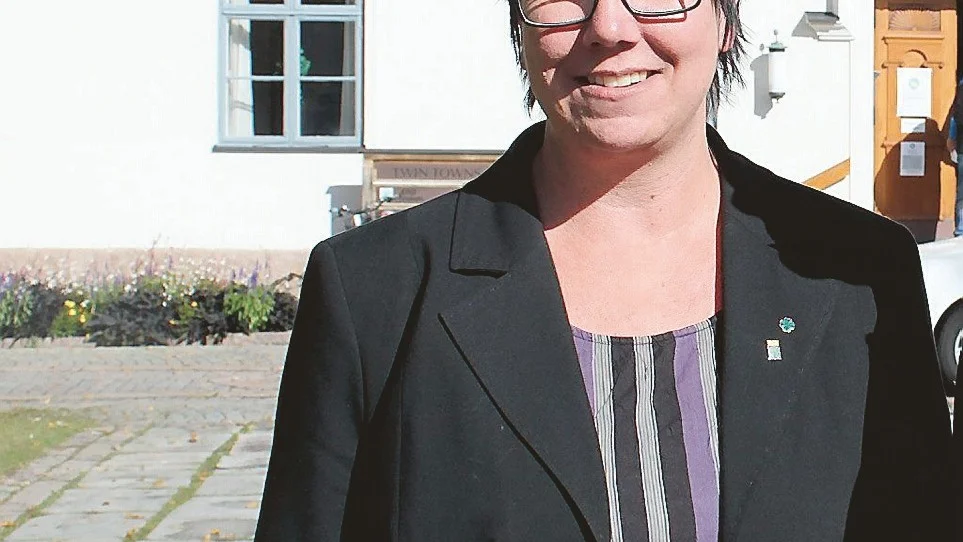 Annlie Hägg (C) är ordförande i ledningsutskottet.