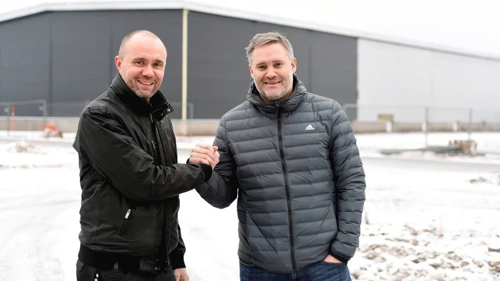 Den här bilden togs 2019, när Niclas Samuelsson och Mathias Westerling öppnade traktens första padelhall.