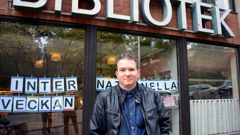 Bibliotekarie Tonny Henriksson hoppas att publiken ska få tips och inspiration, kanske till att skriva en egen bok.