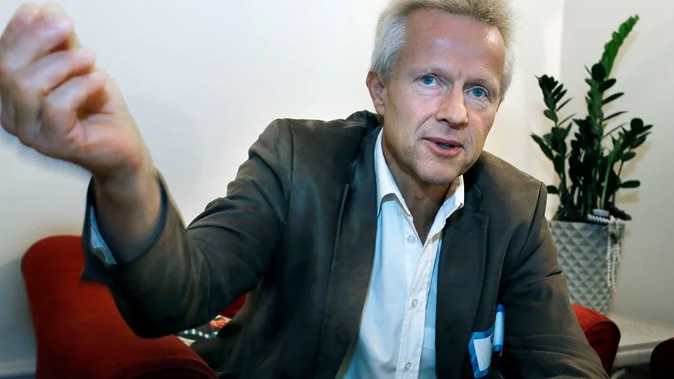 "Inom tre år kommer vi att få uppleva en lånebubbla som kommer att slå hårt mot bostadsmarknaden", menade Stefan Fölster under sitt besök i Motala.