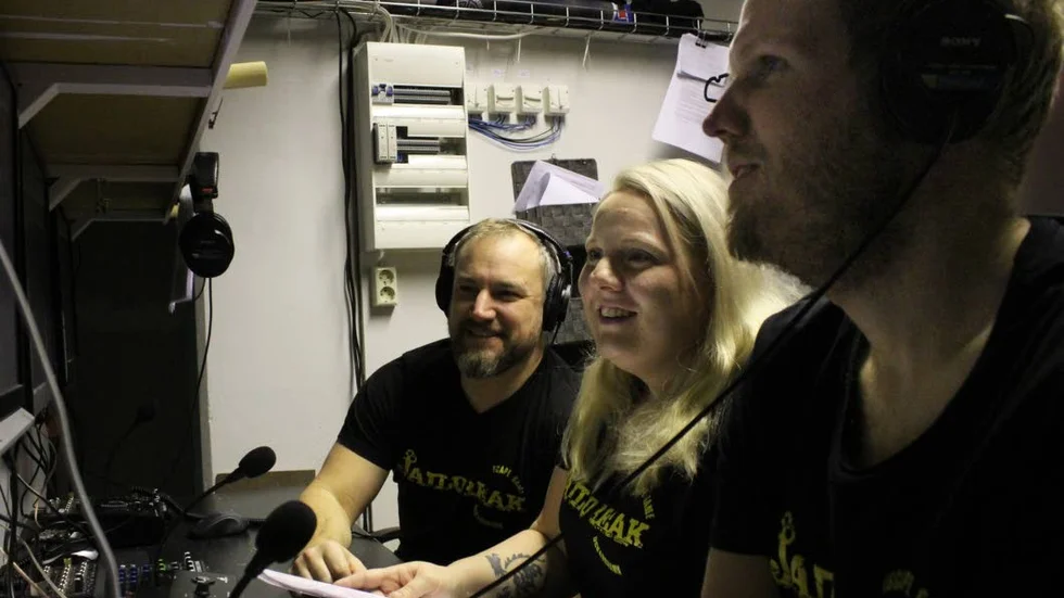 Gänget bakom företaget tycker det är roligt att jobba med grupperna som kommer. Från vänster: Marcus Karlstad (det är han som byggt alltihop) Marika Karlstad och Matts Bergsten.