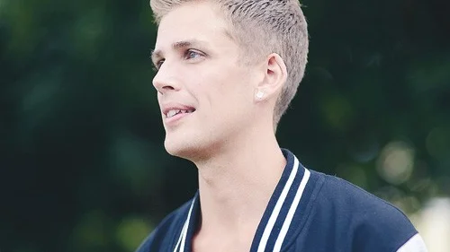 Blickar framåt. I vintras kom innebandyspelaren Christian Streipel ut som homosexuell efter flera år av förnekanden och osäkerhet. I en intervju mer vår tidning berättar han sin bild om homofobin inom idrotten. Foto: Magnus Strömsten