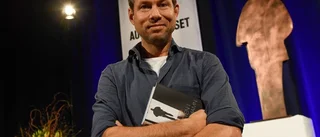 Därför får han det fina priset