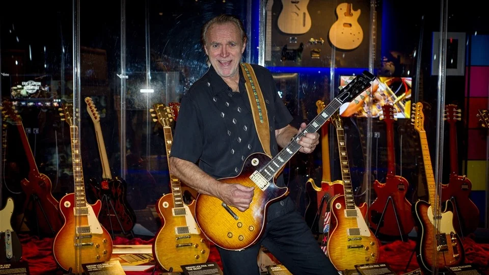 "Clabbe" började samla på gitarrer i slutet av 80-talet.Foto: Ivan da Silva