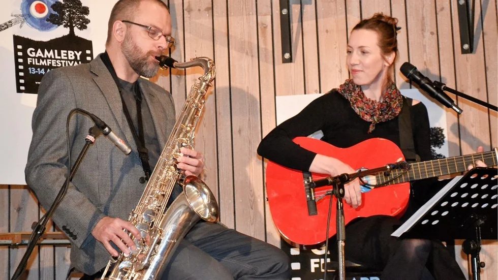 "Fförband" till festivalen var Roger och Anneli Lockneman som spelade finstämda visor.