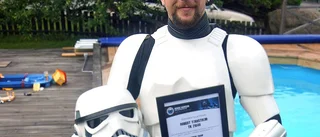 Hans Star Wars-dräkt blev stulen
