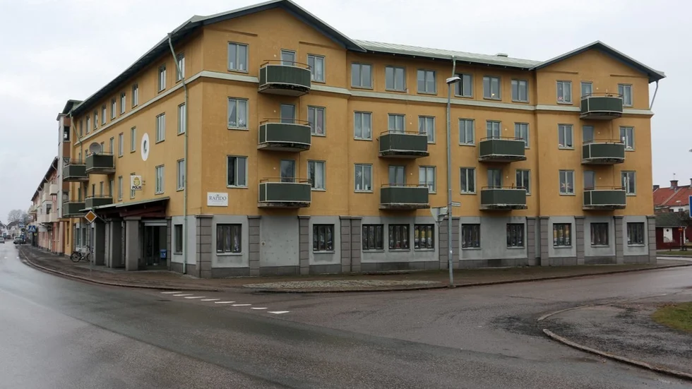 Polishuset i Hultsfred är en av de fastigheter som nu köps av det Vimmerbybaserade fastighetsbolaget VBO. Foto: Olof Carlson