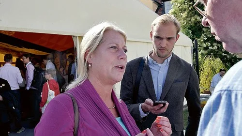 Catharina Elmsäter-Svärd gav besked om att bygga ut Götalandsbana.