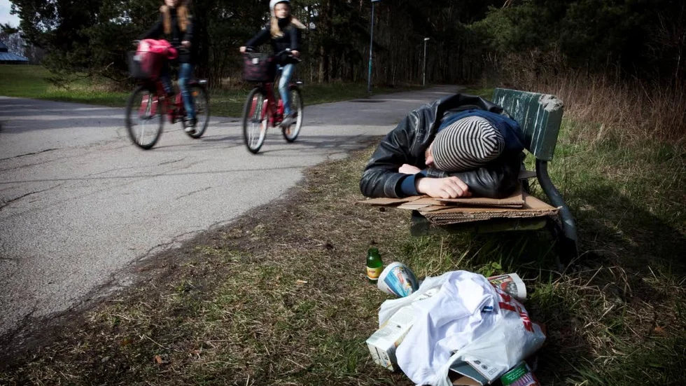 Uteliggare är numera en vanlig syn i Sverige, så var det inte förr. 