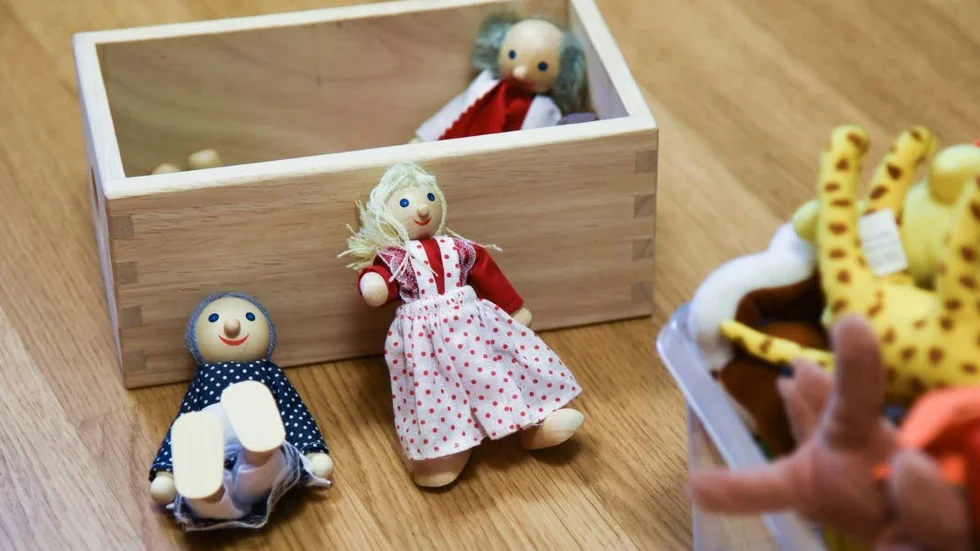 När barn och föräldrar kommer på besök inför inskrivningar på förskolan finns det alltid något att leka med.