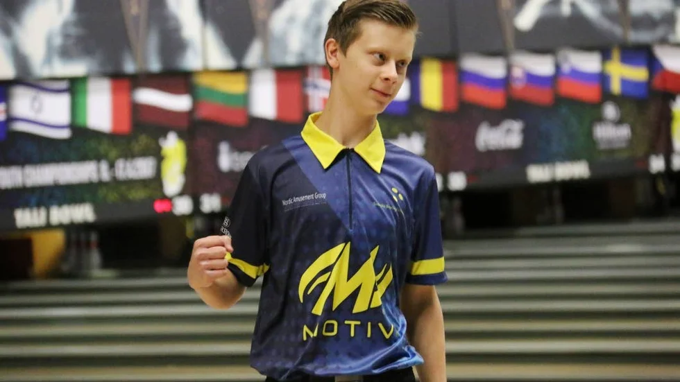 William Svensson avslutade finalen med fyra raka strikes och tvingade segraren Adam Andersson till en strike i den tionde rutan.