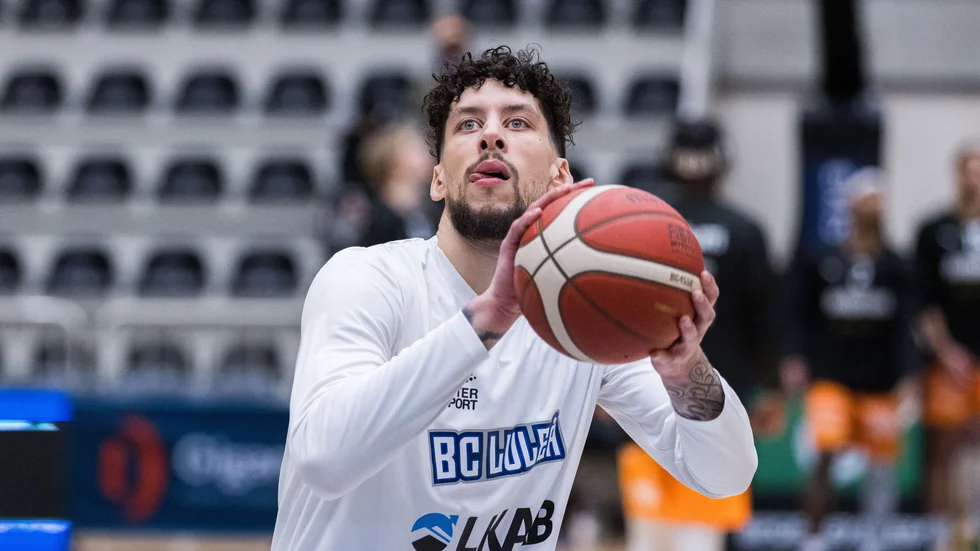 Brandon Johns Jr spelade inte i den näst sista matchen i grundserien för BC Luleå.