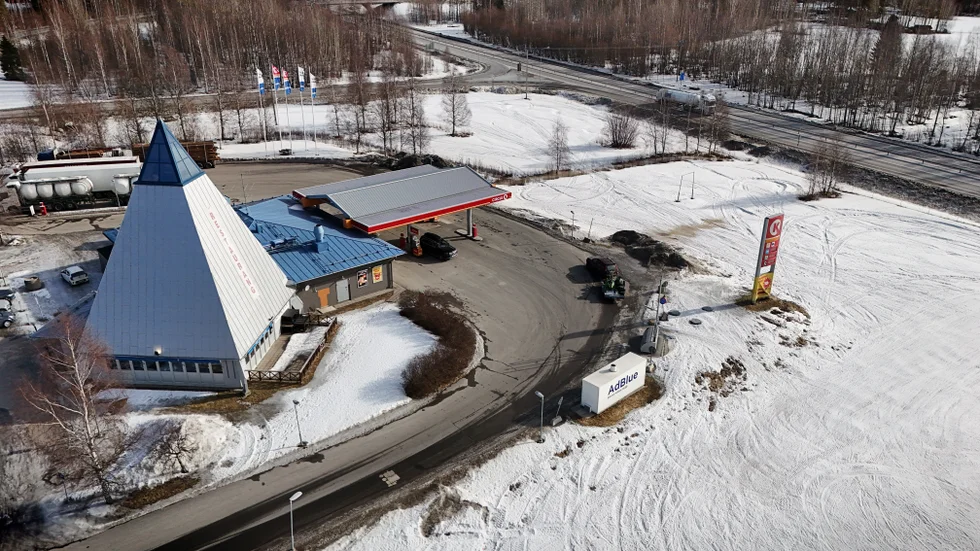 Piteå kommun pekar ut att en järnvägsstation i Norrfjärden ska byggas på norra sidan av E4. Det innan Trafikverket fattat beslut i frågan.