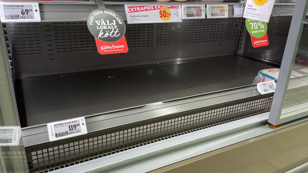Särskilt hyllorna för nötfärs stod tomma i Skellefteås matbutiker på onsdagen.
