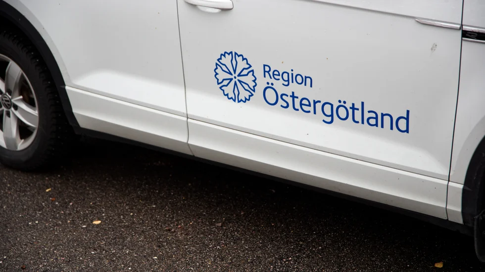 Det gångna året har varit tufft för Region Östergötland – men åtgärderna börjar ge resultat, menar insändarskribenterna.